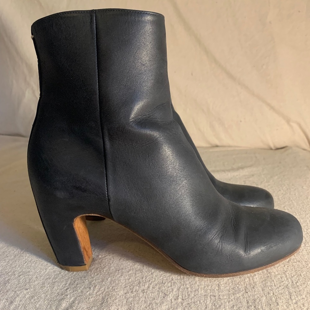 Maison Martin Margiela Ankle Boots Black Leather Sz 7 US Italian Designer
